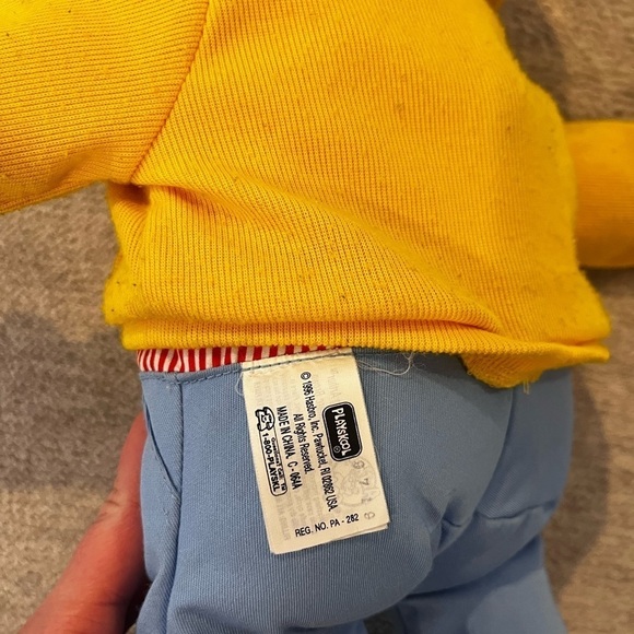 1996 Playskool Vintage Talking Arthur Plush Toy Doll 18" Tall
Vintage 90s Toy - Picture 4 of 4